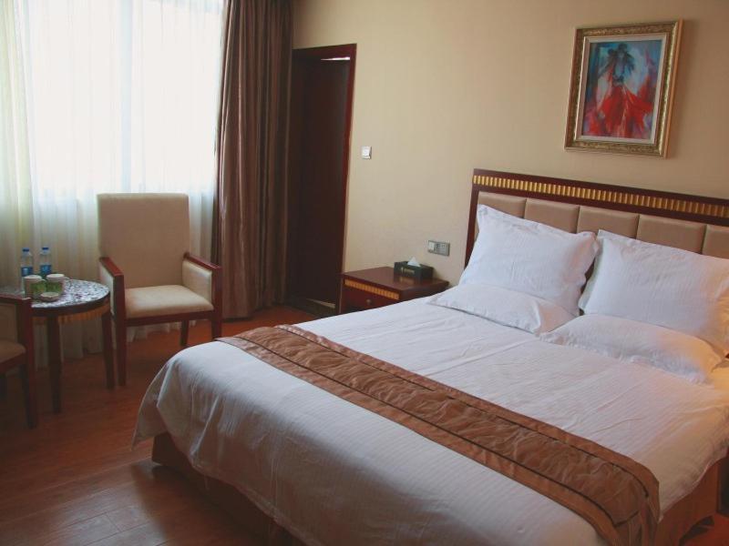 Greentree Inn Guangdong Shantou Chengjiang Road Business Hotel Exterior foto